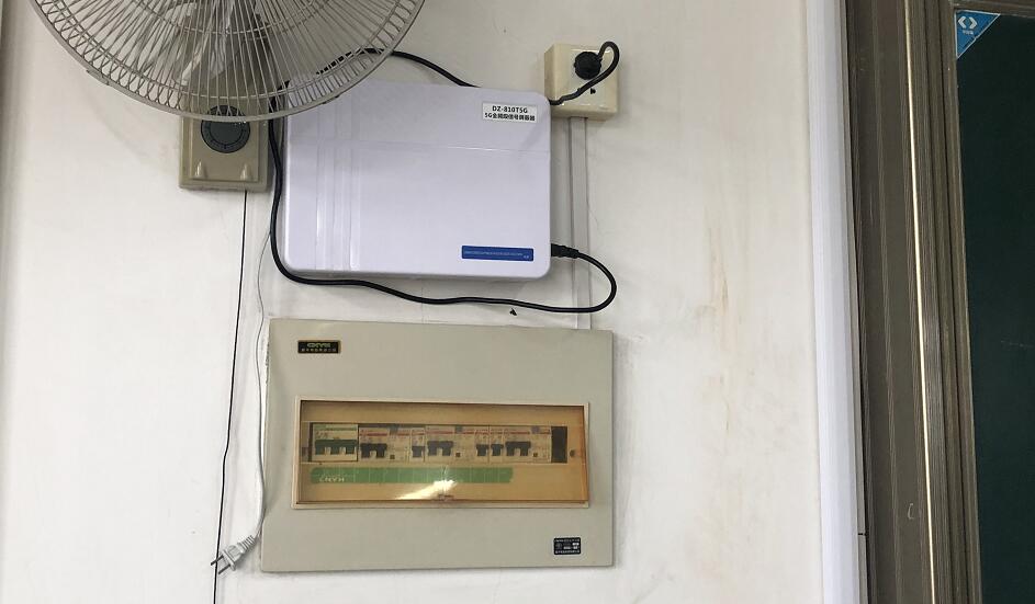 教室安裝信號(hào)屏蔽器